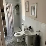 City Centre House Close To 3 Arena בית נופש