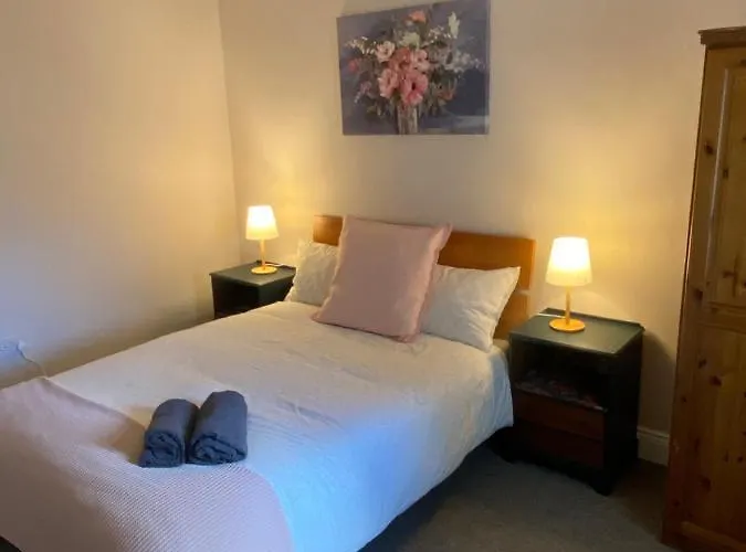 City Centre House Close To 3 Arena * Dublin