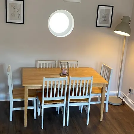 City Centre House Close To 3 Arena * Dublin